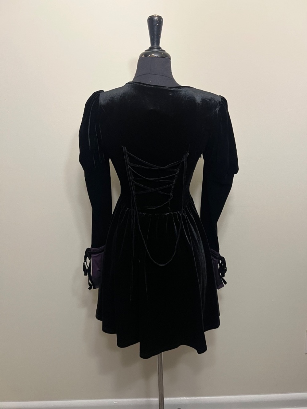 Dark in Love Velvet Purple Detail Mini Dress - Picture 4 of 10